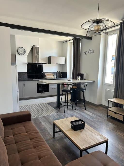 Le Chant Des Vagues Apartment *